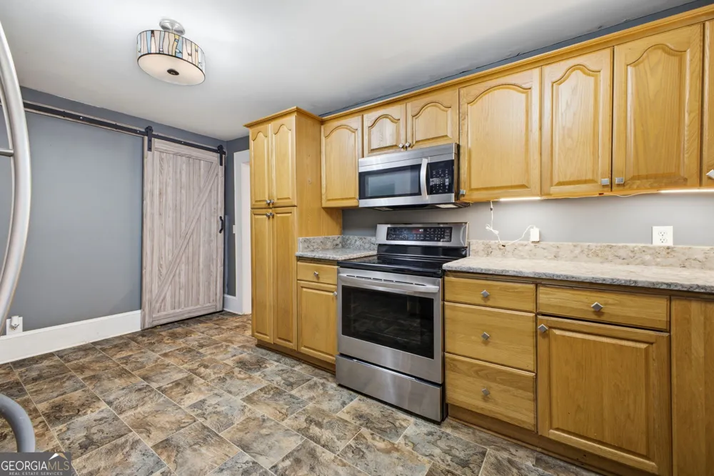 38 Nelson ST Silver Creek, GA 30173