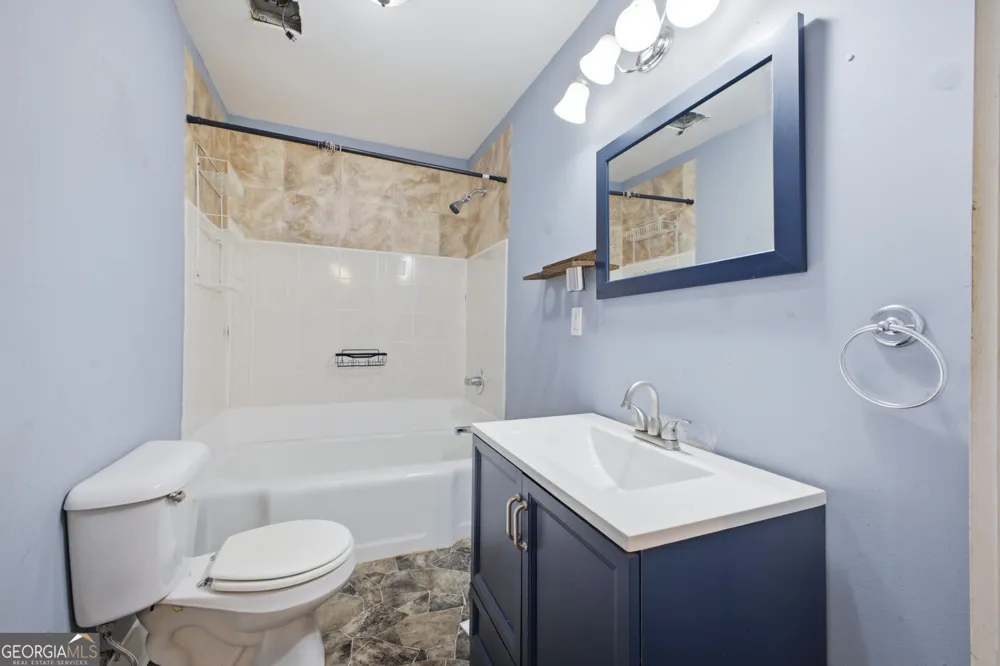38 Nelson ST Silver Creek, GA 30173
