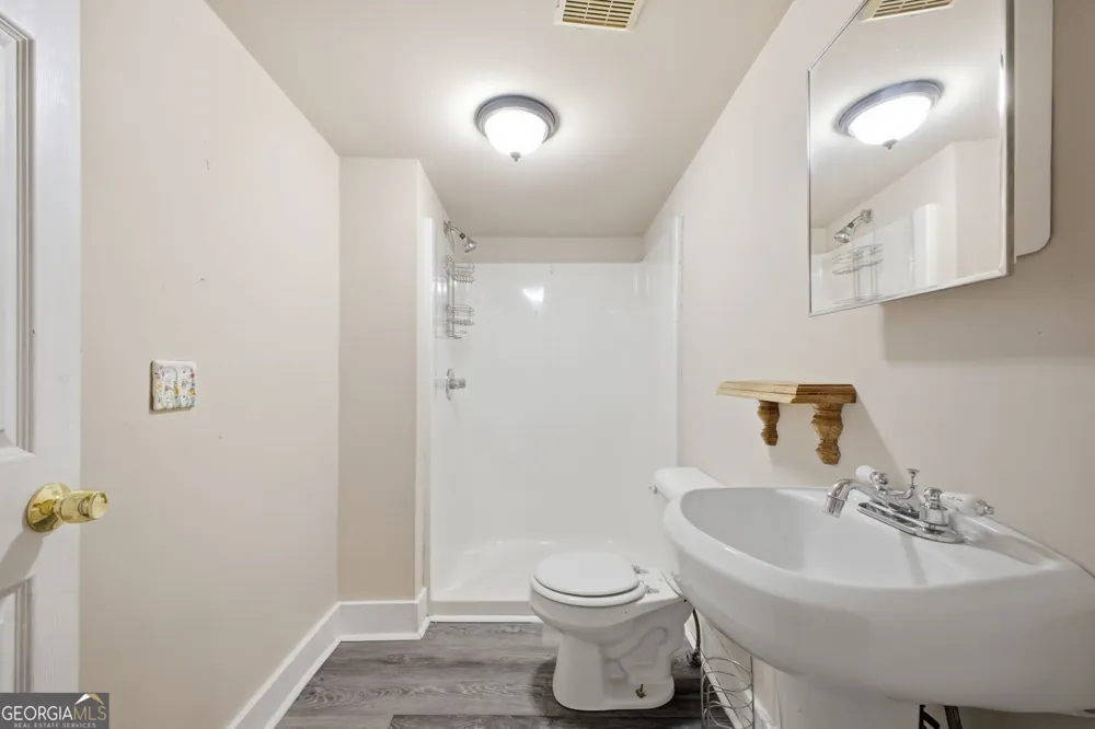 38 Nelson ST Silver Creek, GA 30173
