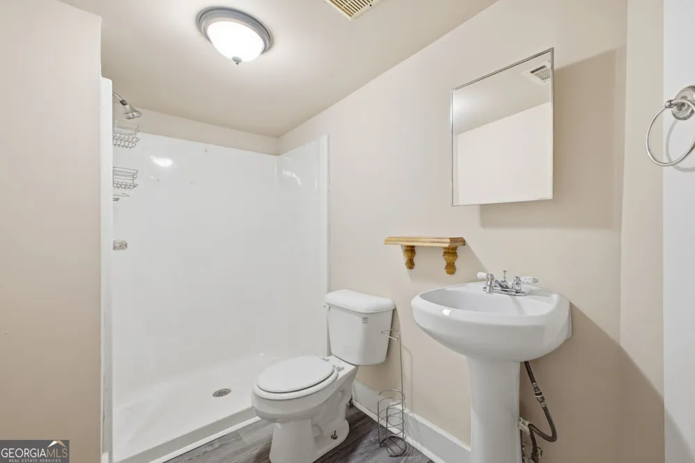 38 Nelson ST Silver Creek, GA 30173