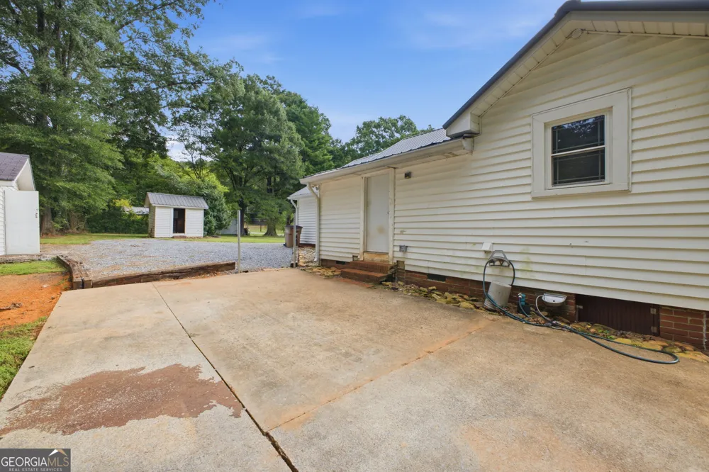 38 Nelson ST Silver Creek, GA 30173