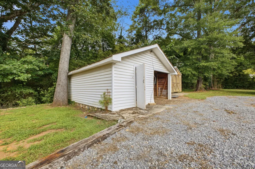 38 Nelson ST Silver Creek, GA 30173