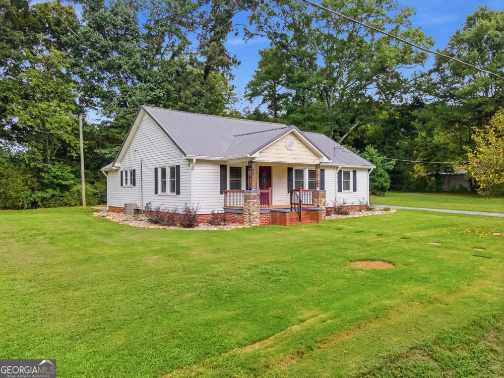 38 Nelson ST Silver Creek, GA 30173