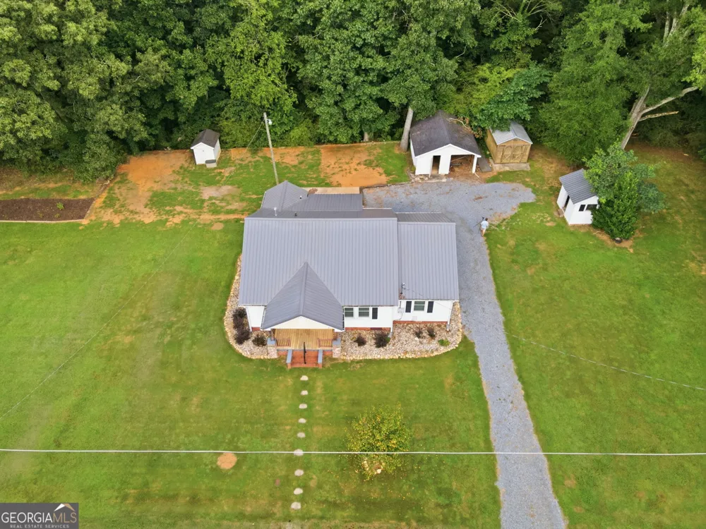 38 Nelson ST Silver Creek, GA 30173