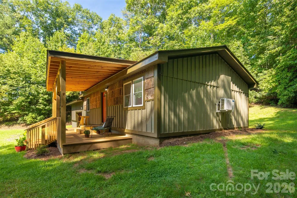190 Hummingbird Lane Fleetwood, NC 28626