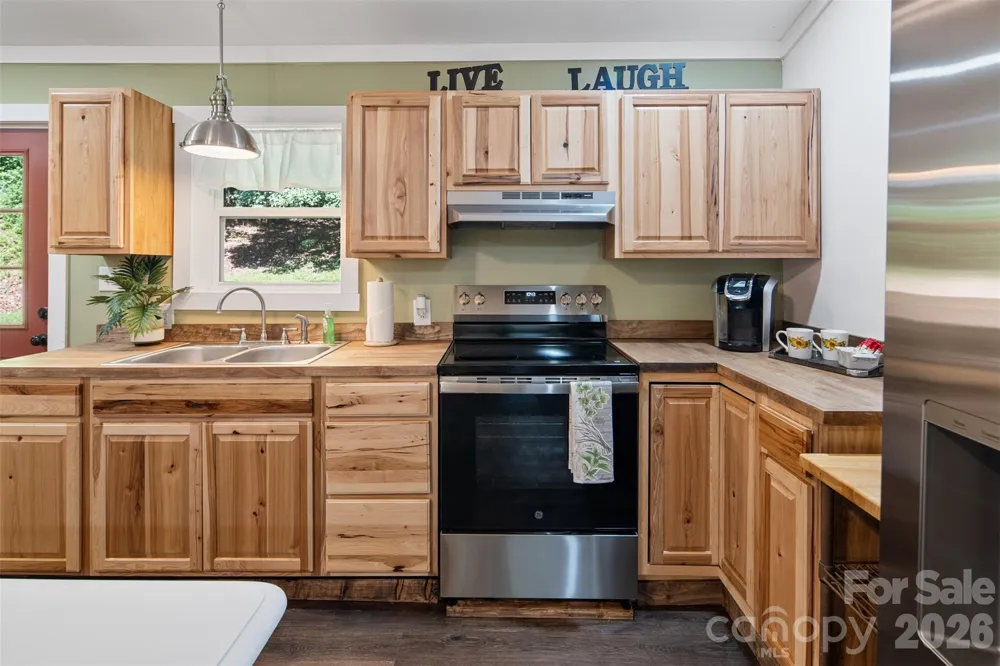 190 Hummingbird Lane Fleetwood, NC 28626