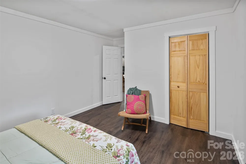190 Hummingbird Lane Fleetwood, NC 28626