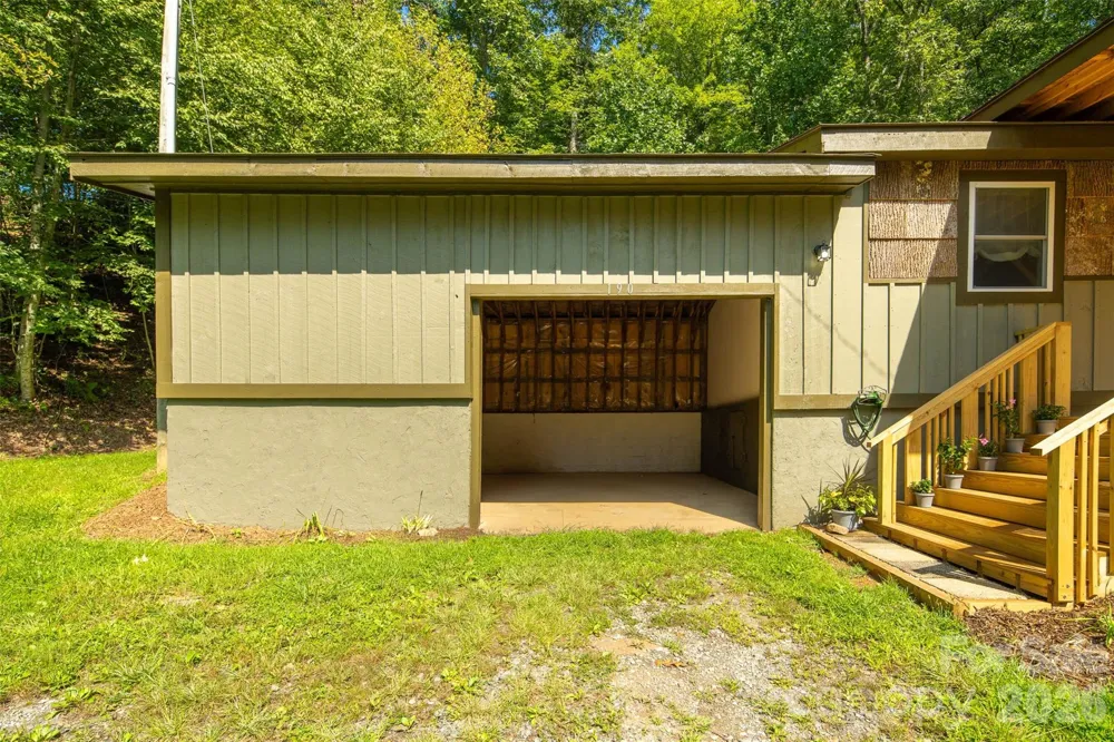 190 Hummingbird Lane Fleetwood, NC 28626