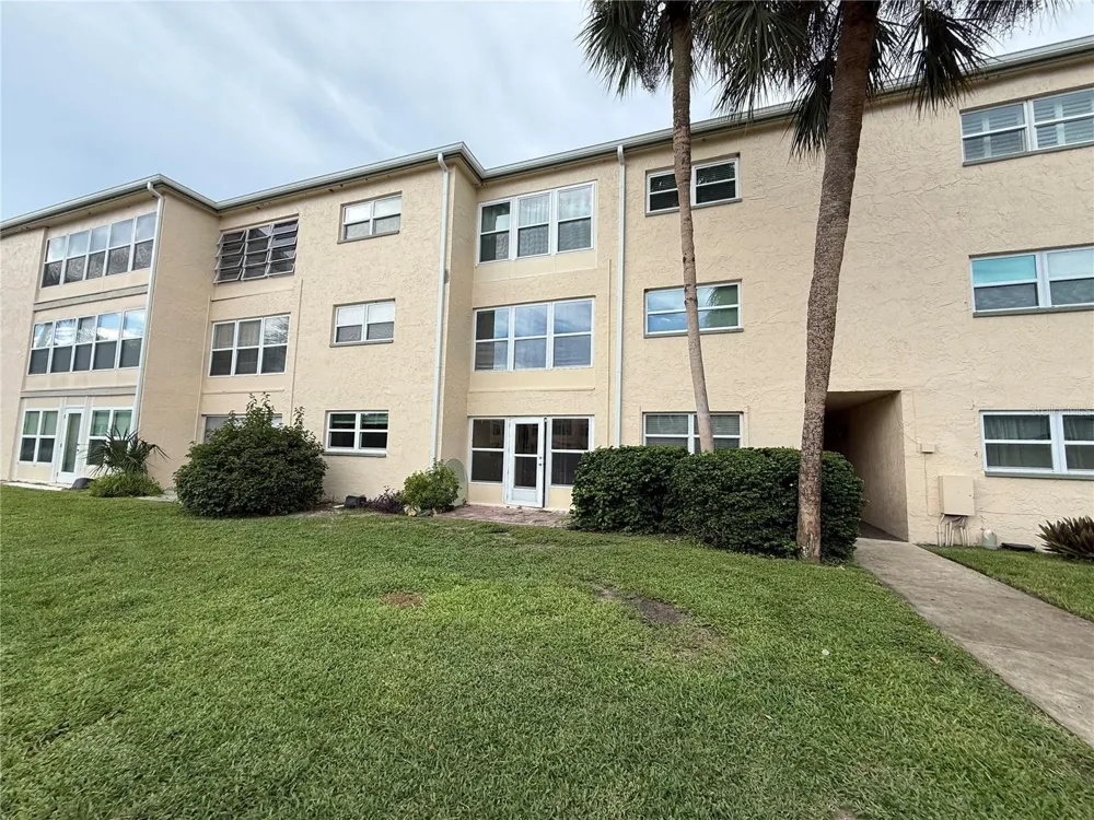 11700 PARK BOULEVARD #106 Seminole, FL 33772