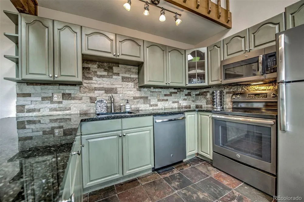 9876 Ryan Gulch Road #306 Silverthorne, CO 80498