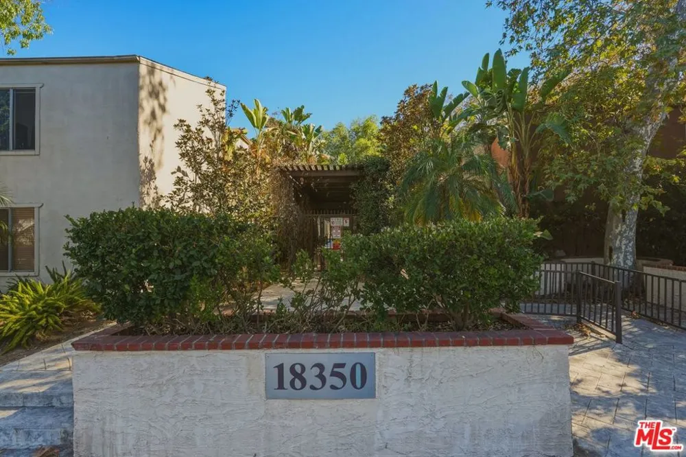 18350 Hatteras Street #250 Tarzana, CA 91356