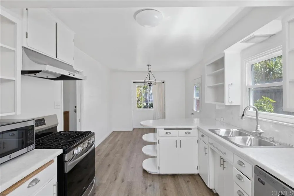 1923 S Tremont Street Oceanside, CA 92054