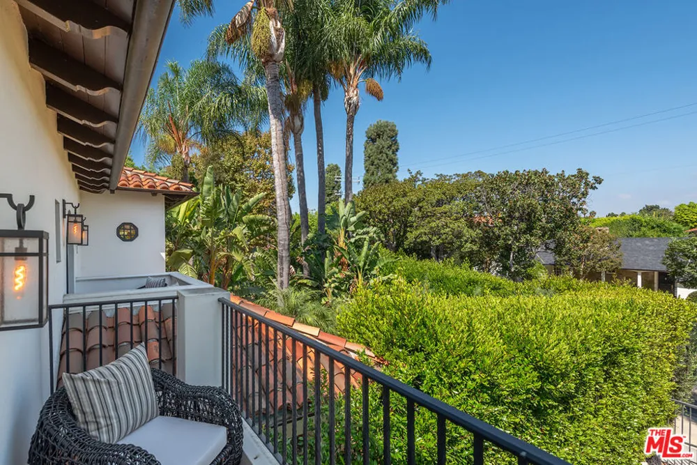 9928 Toluca Lake Avenue Toluca Lake, CA 91602