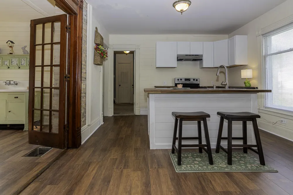102 Pine Street Paw Paw, MI 49079
