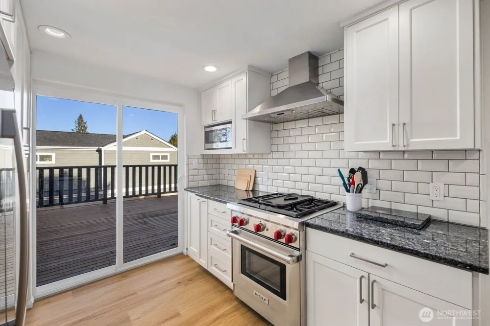 7132 34th Avenue SW Seattle, WA 98126