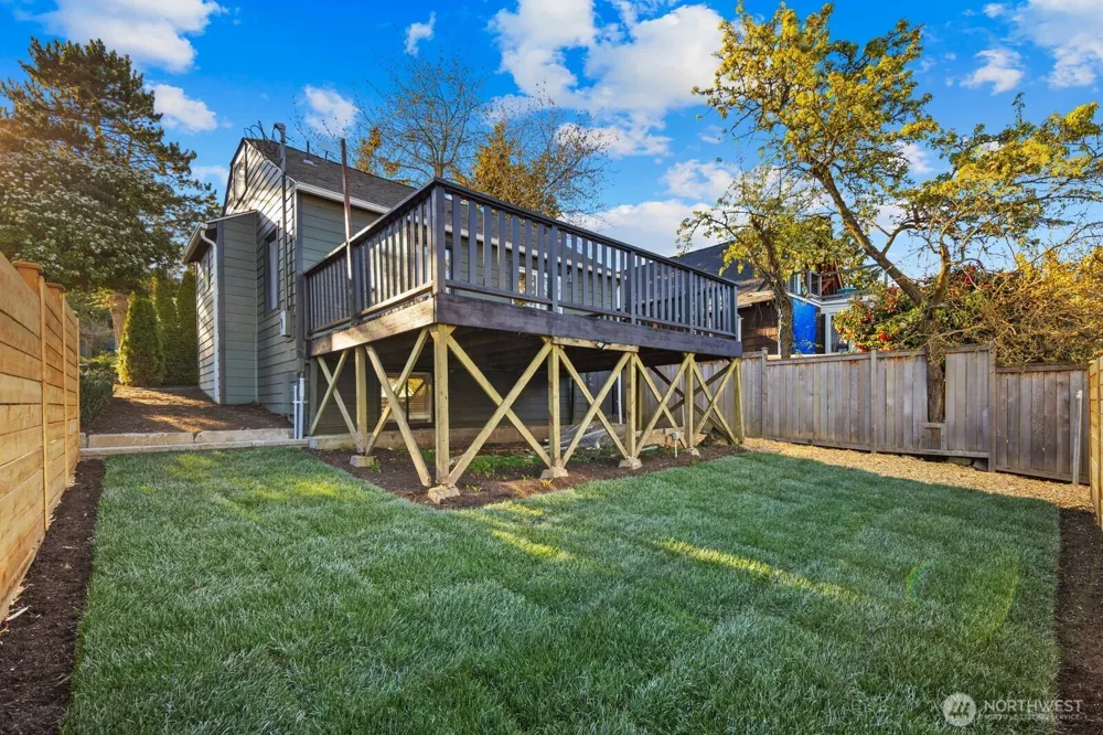7132 34th Avenue SW Seattle, WA 98126