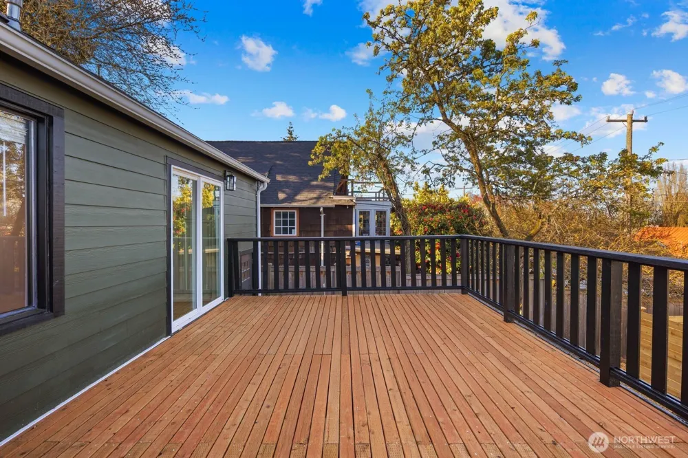 7132 34th Avenue SW Seattle, WA 98126
