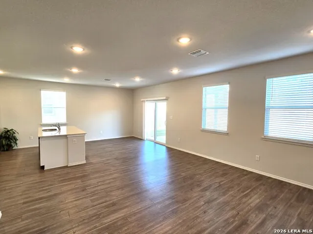 13163 BAY POINT WAY St Hedwig, TX 78152