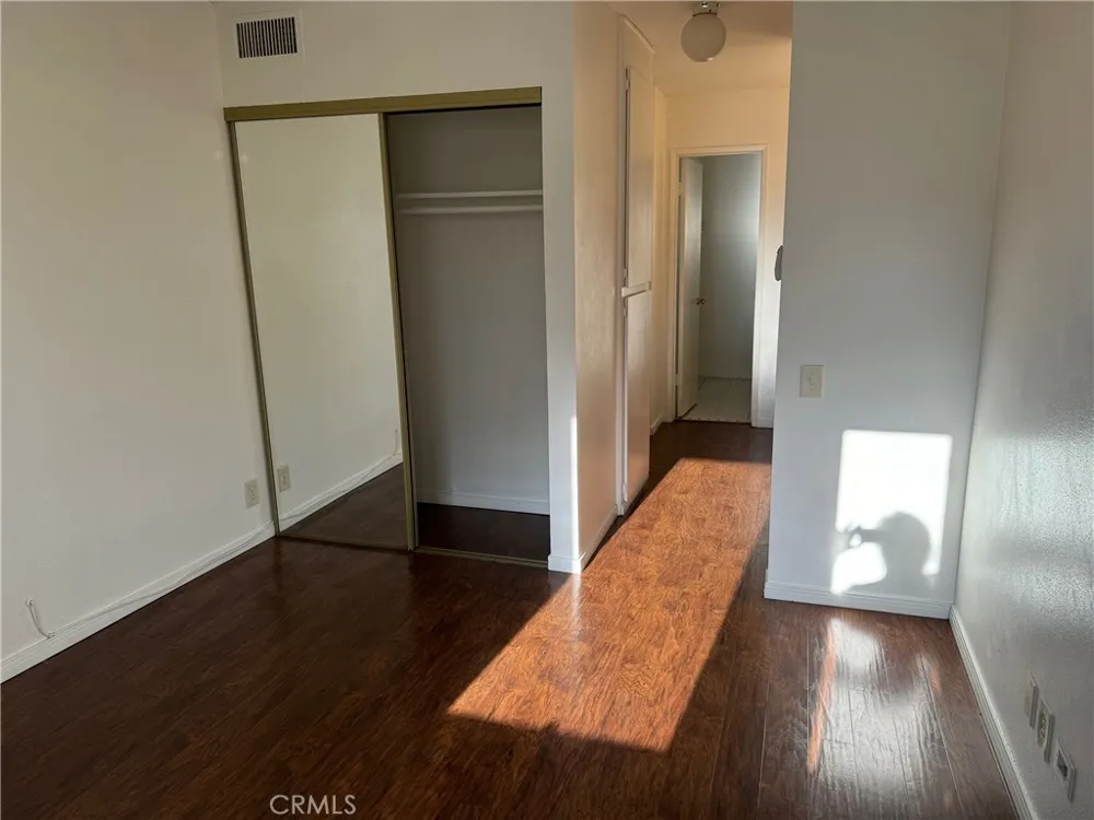 5460 White Oak Encino, CA 91316
