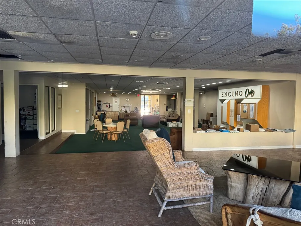 5460 White Oak Encino, CA 91316