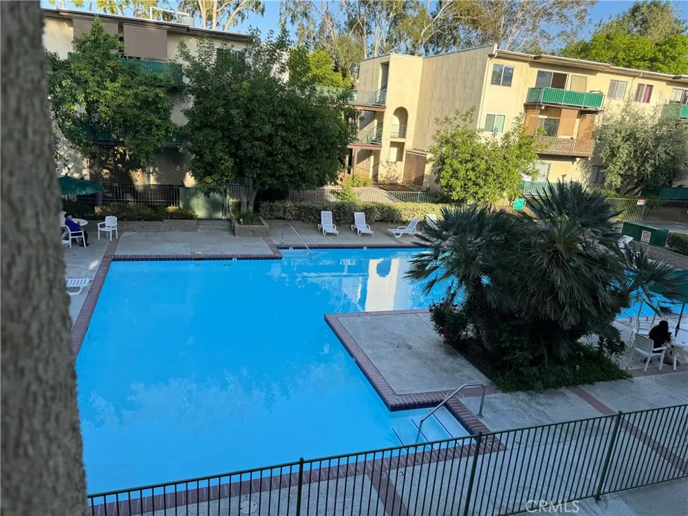 5460 White Oak Encino, CA 91316