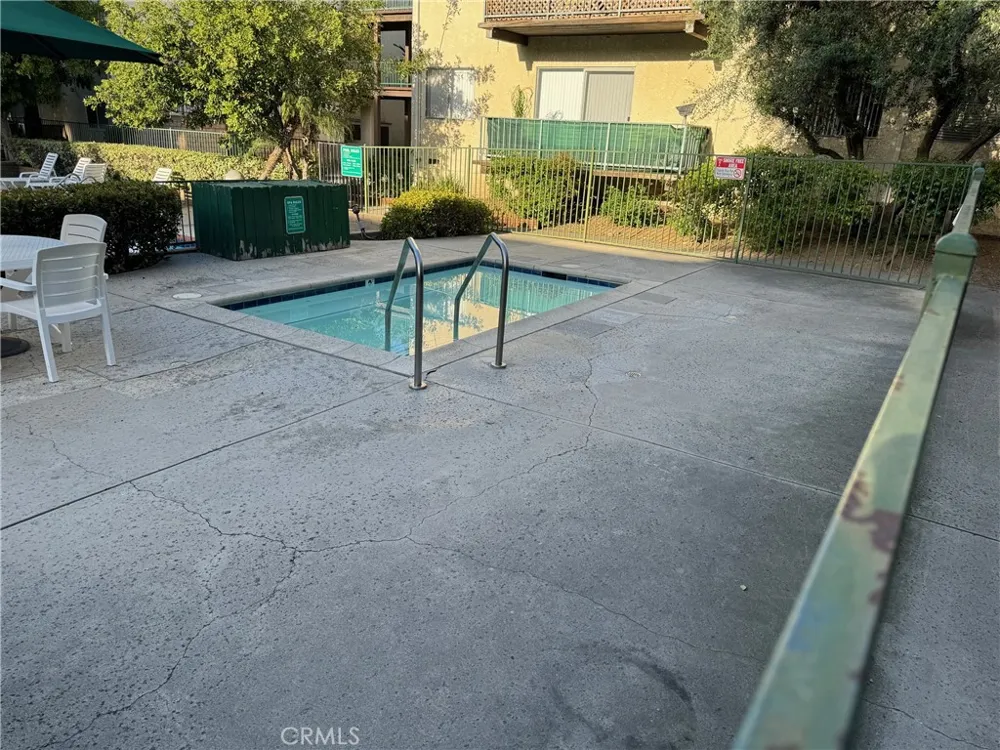 5460 White Oak Encino, CA 91316