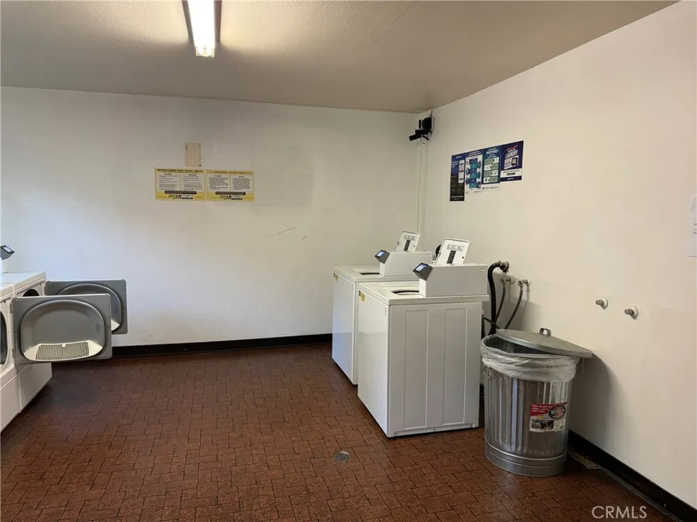 5460 White Oak Encino, CA 91316