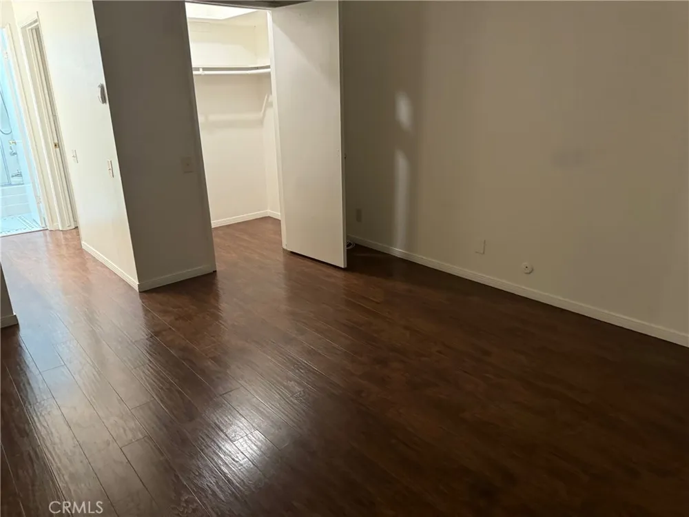 5460 White Oak Encino, CA 91316