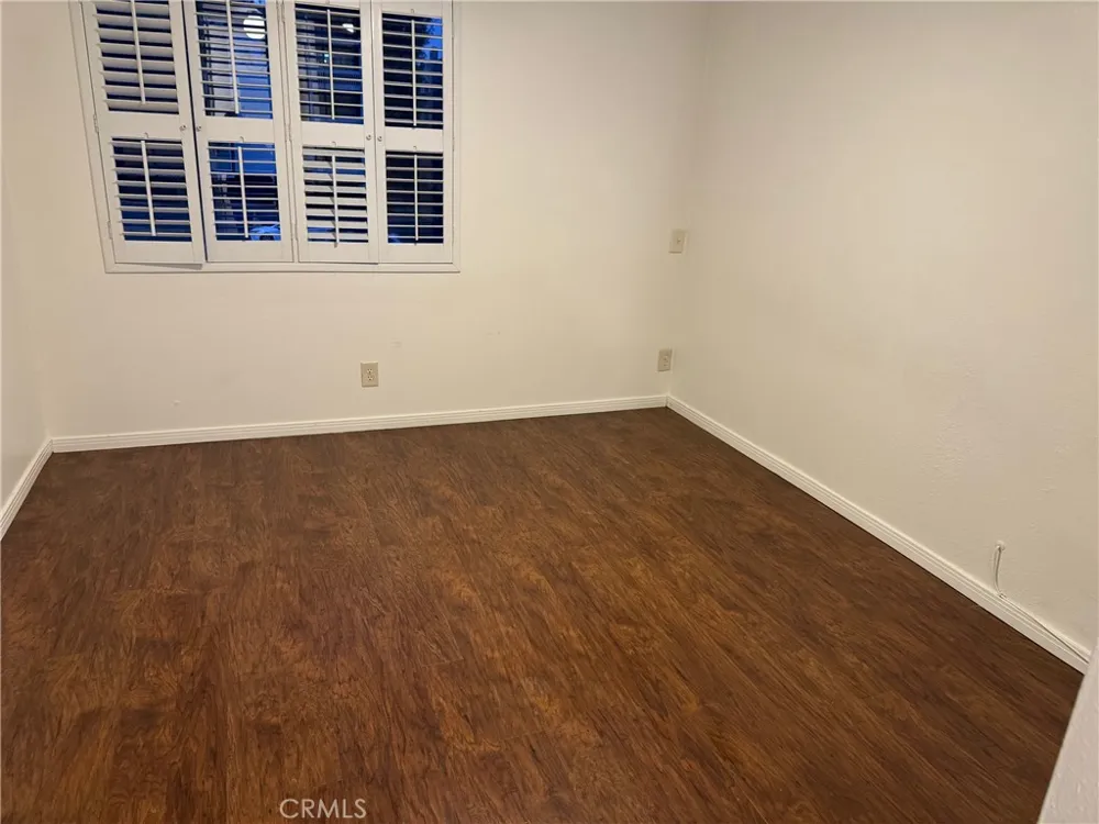 5460 White Oak Encino, CA 91316