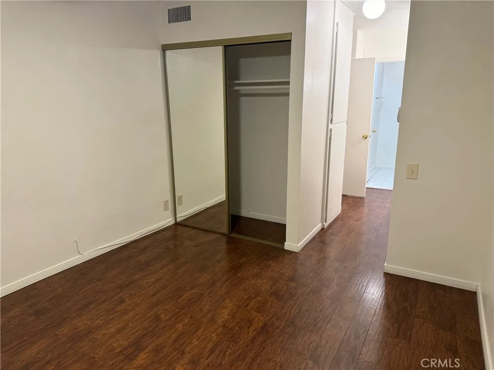 5460 White Oak Encino, CA 91316