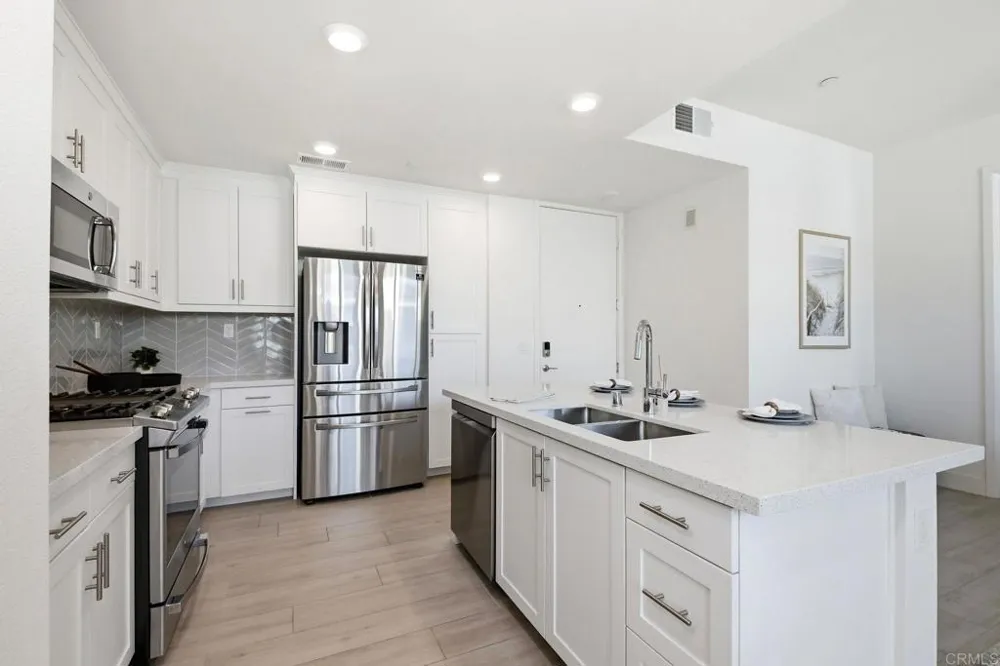 6042 Colt Place #303 Carlsbad, CA 92009