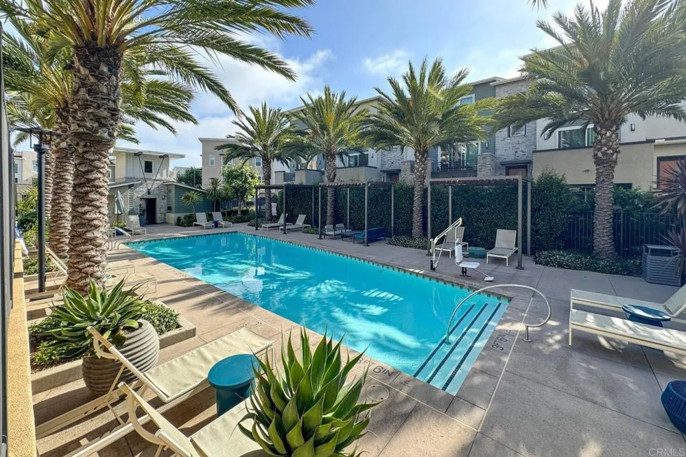 6042 Colt Place #303 Carlsbad, CA 92009