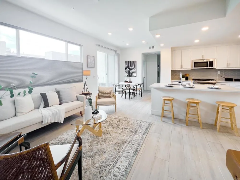 6042 Colt Place #303 Carlsbad, CA 92009