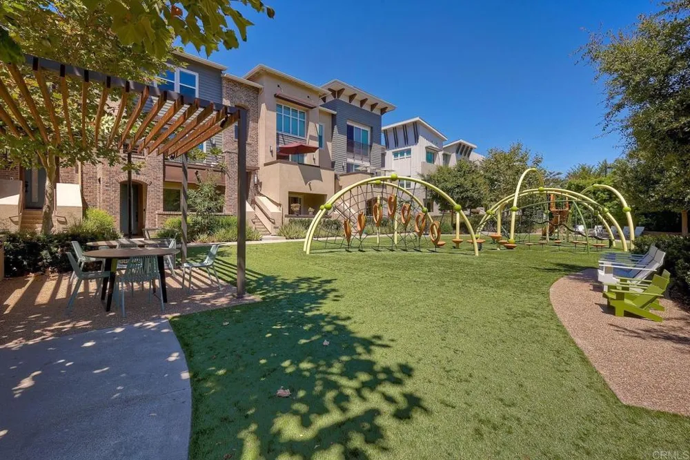 6042 Colt Place #303 Carlsbad, CA 92009