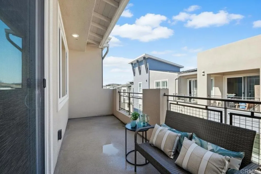 6042 Colt Place #303 Carlsbad, CA 92009