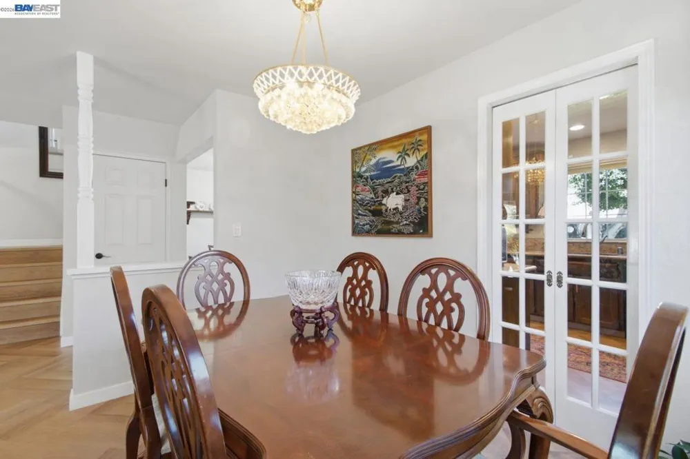 33455 Caliban Dr Fremont, CA 94555