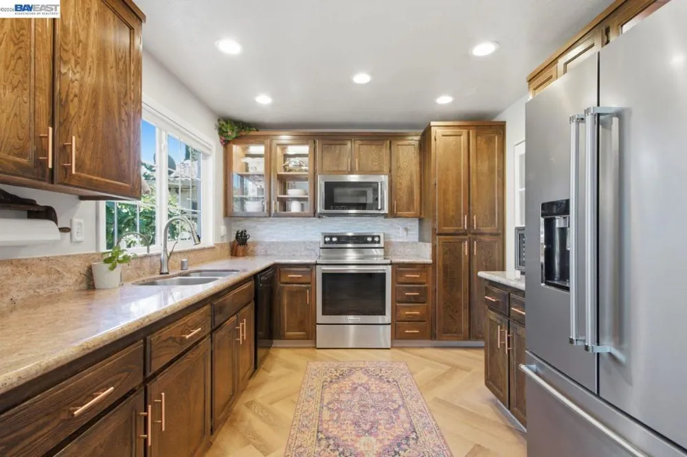 33455 Caliban Dr Fremont, CA 94555