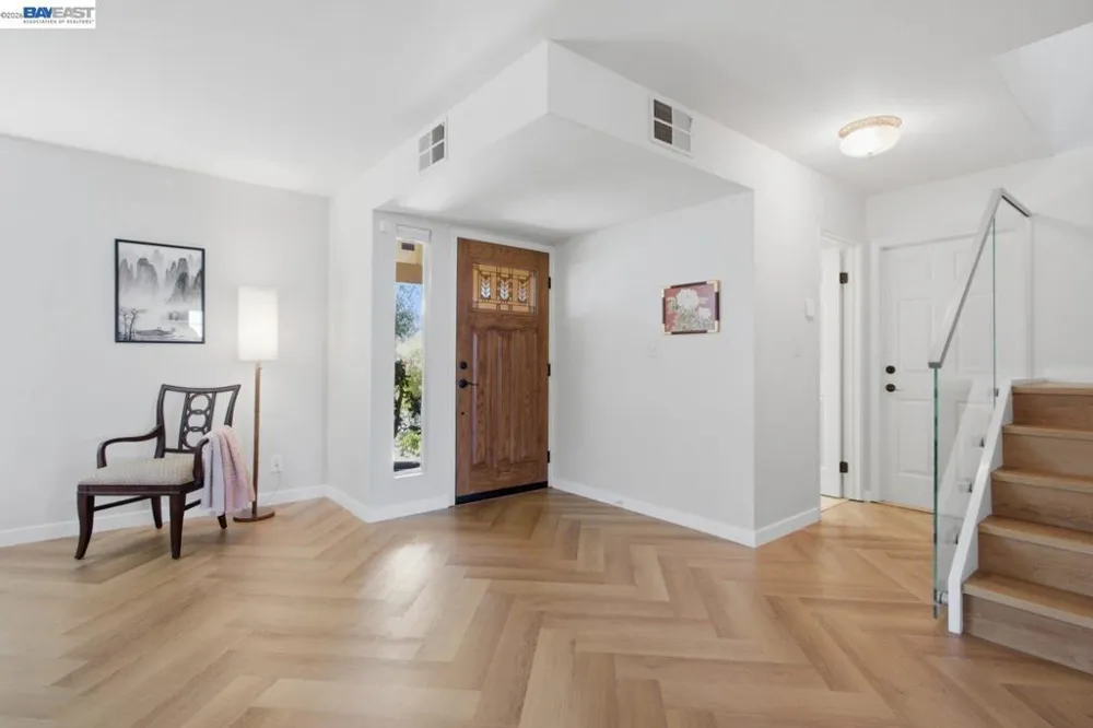 33455 Caliban Dr Fremont, CA 94555