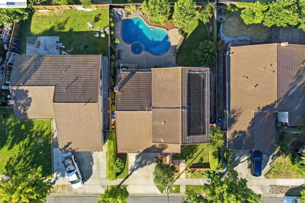 33455 Caliban Dr Fremont, CA 94555