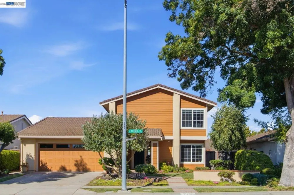 33455 Caliban Dr Fremont, CA 94555
