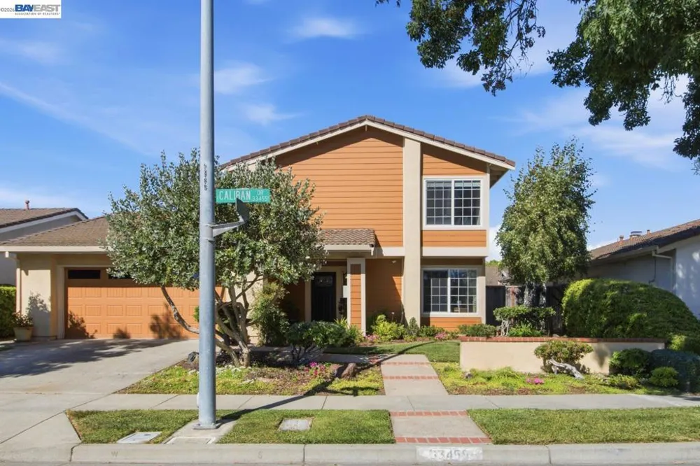 33455 Caliban Dr Fremont, CA 94555