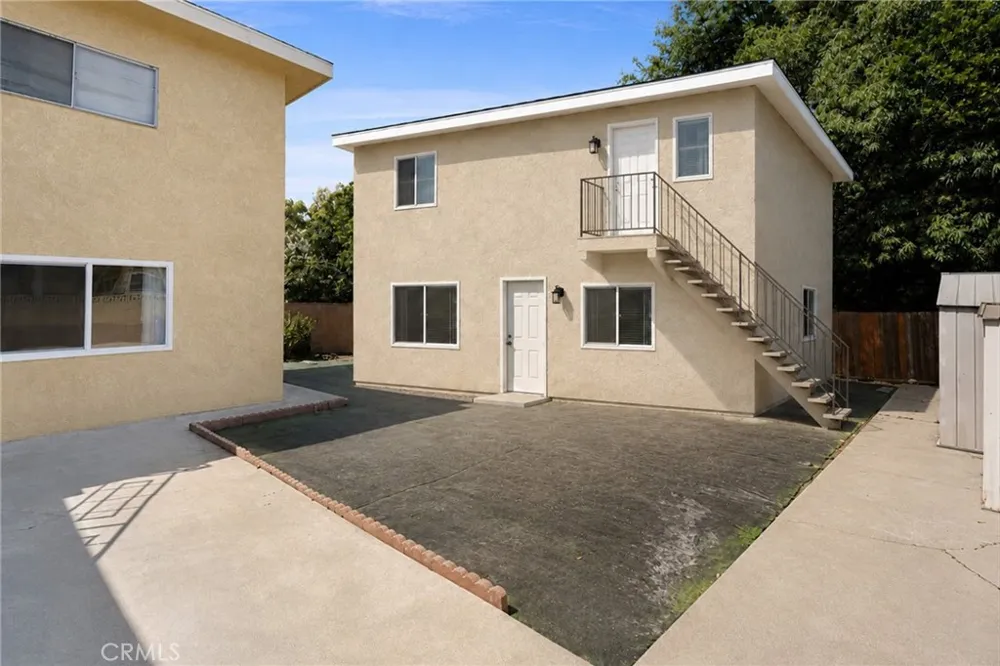 1467 W I STREET Wilmington, CA 90744