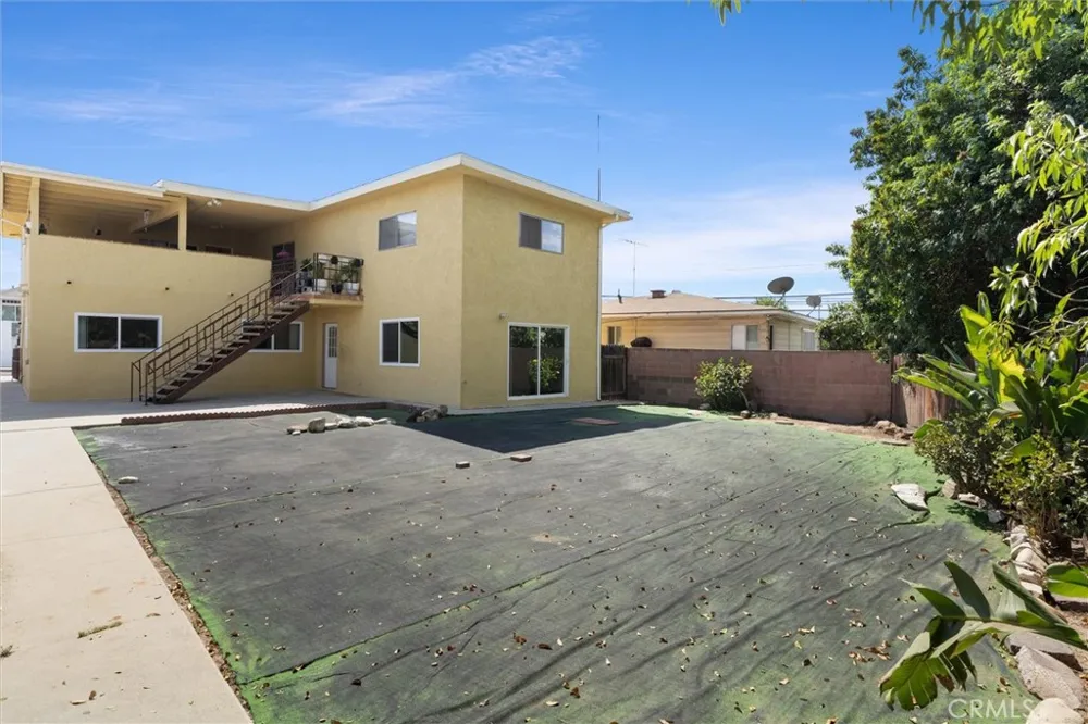 1467 W I STREET Wilmington, CA 90744