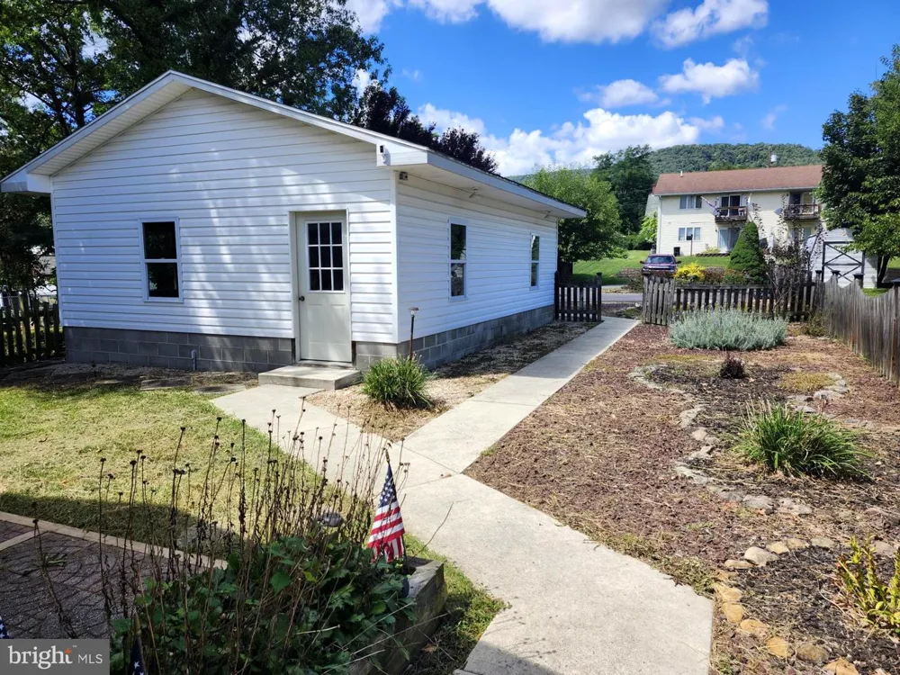 166 S A STREET Keyser, WV 26726