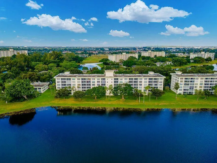 3150 Course Lane #510 Pompano Beach, FL 33069