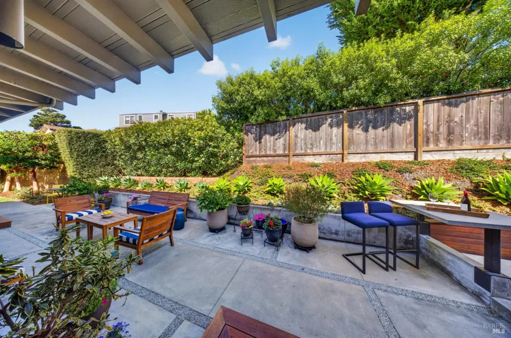 529 Virginia Drive Tiburon, CA 94920