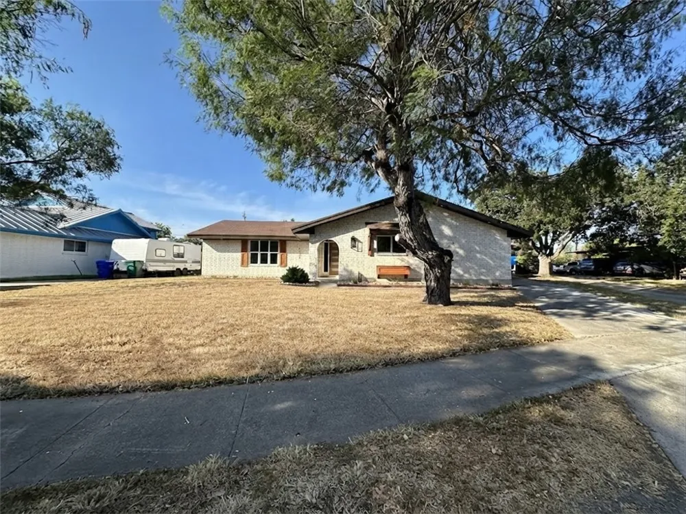 4726 Champions Drive Corpus Christi, TX 78413