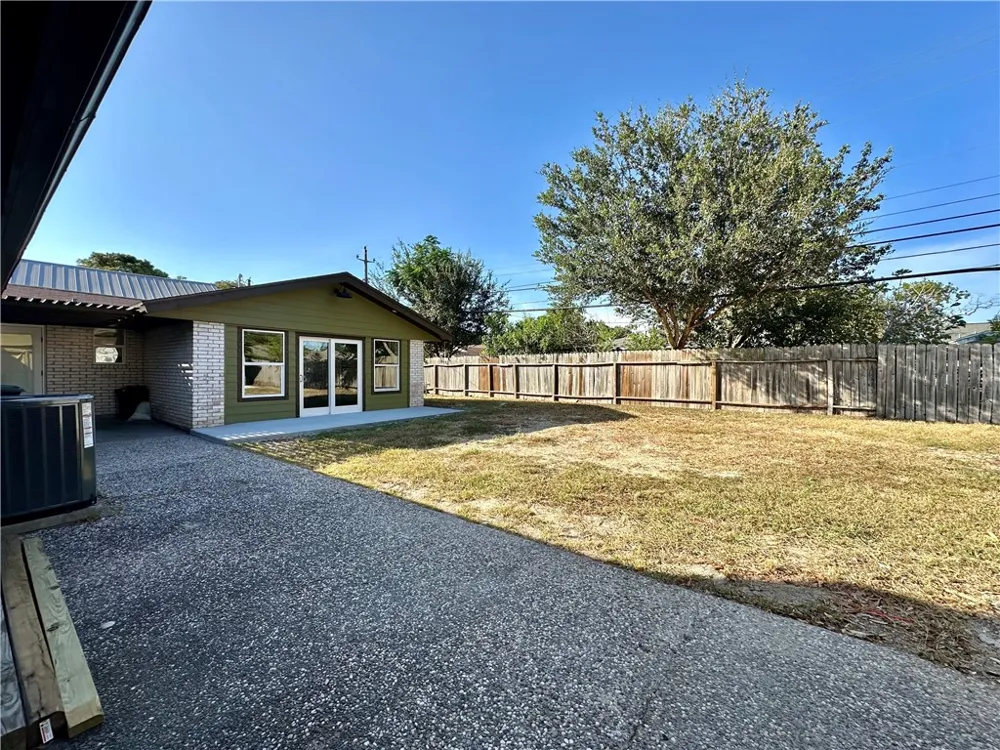 4726 Champions Drive Corpus Christi, TX 78413