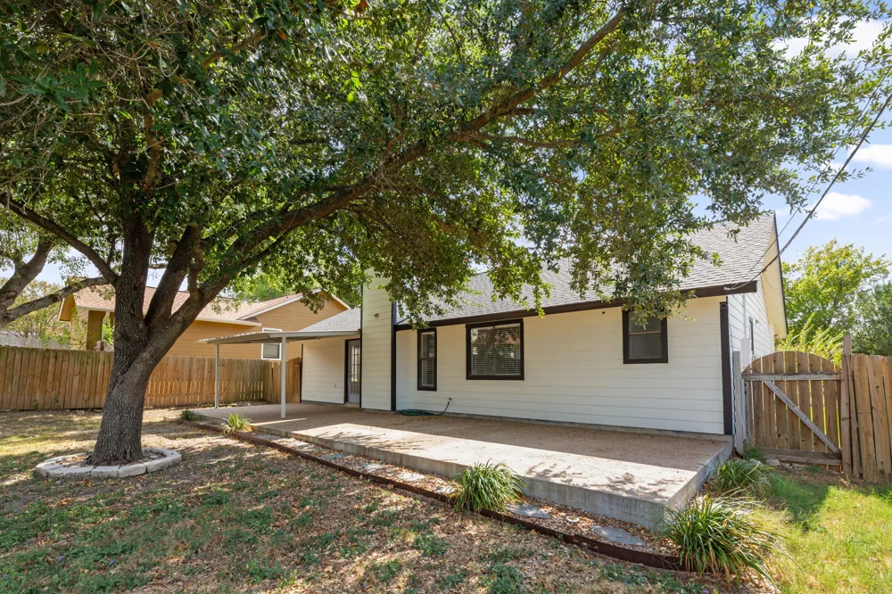 2401 Lasso Drive Round Rock, TX 78681