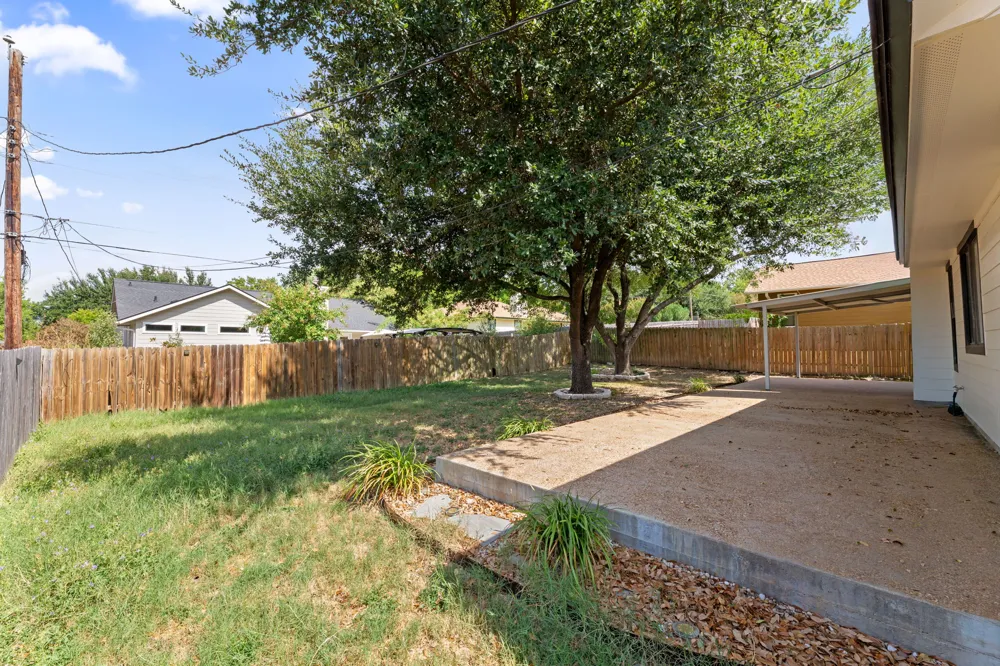 2401 Lasso Drive Round Rock, TX 78681